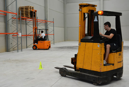 全天自动发货的短信呼叫轰炸app